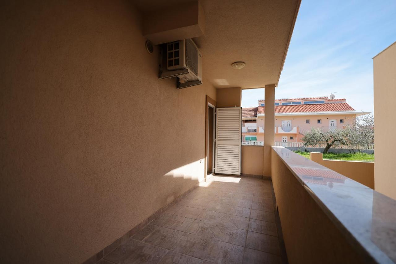 Apartments Skara Bibinje Ngoại thất bức ảnh